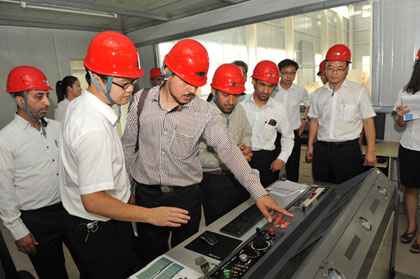 Iran customers for double girder bridge crane